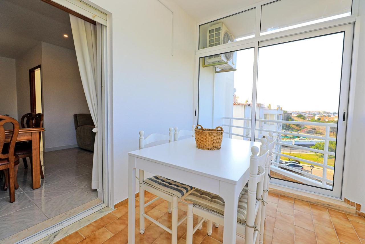 C23 - Parkway Entrance Apartment In Lagos Ngoại thất bức ảnh