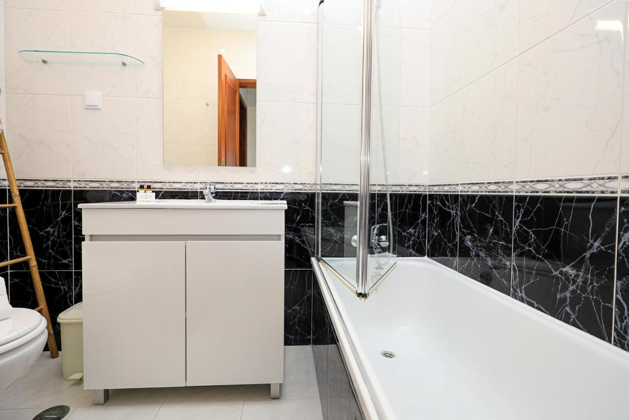 C23 - Parkway Entrance Apartment In Lagos Ngoại thất bức ảnh